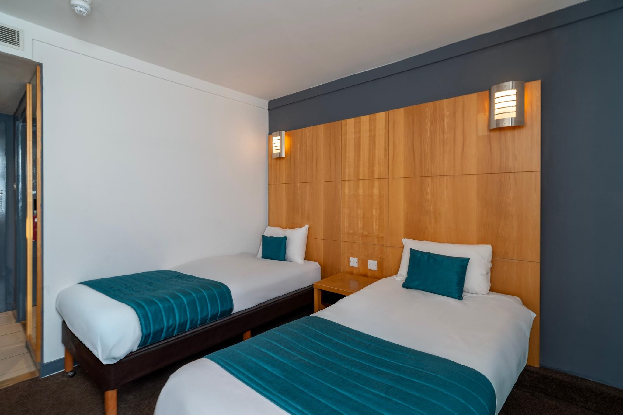 Britannia Hotel Bolton Twin Room 4