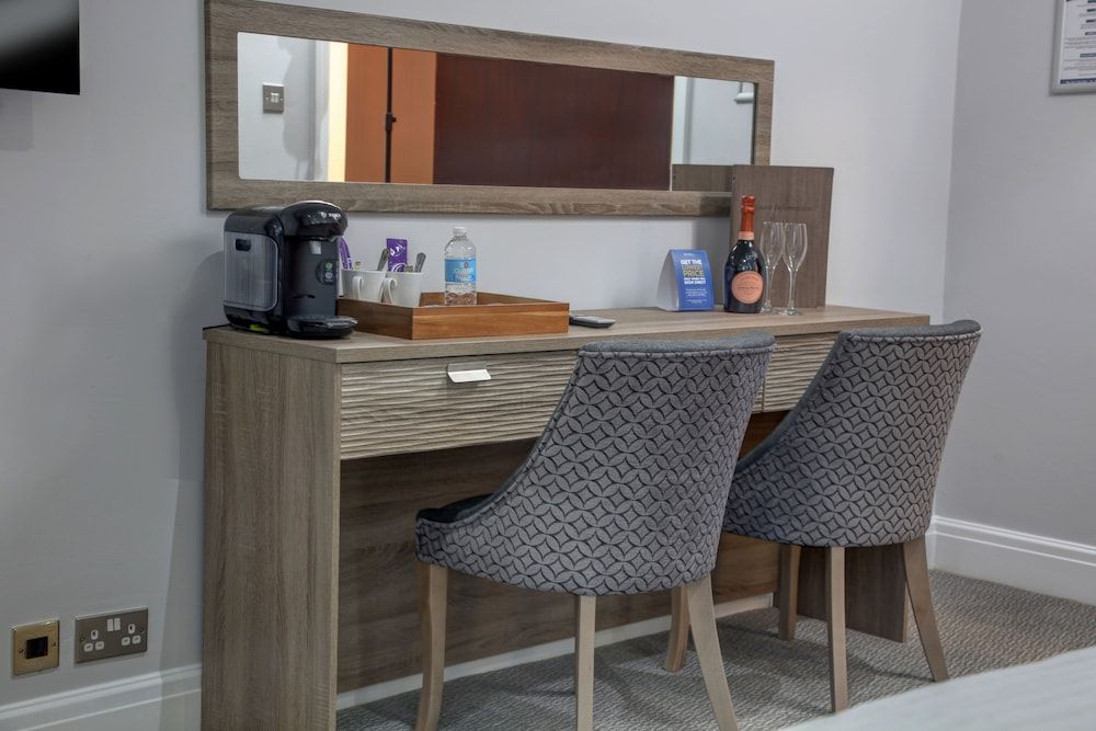 Best Western Manchester Bury Bolholt Country Park Hotel Executive Suite, 1 King Bed 5