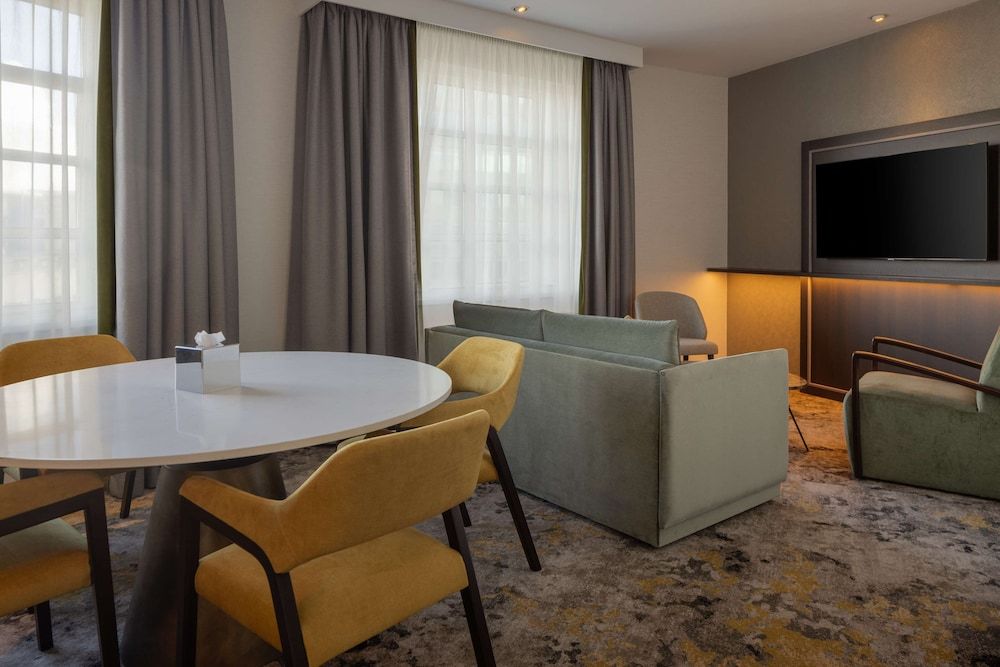 undefined Hilton Cardiff 3