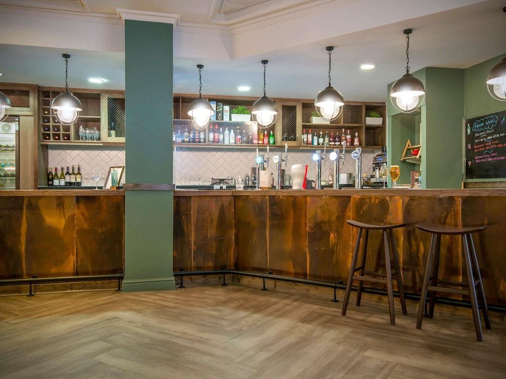 undefined Mercure Cardiff North Hotel 9