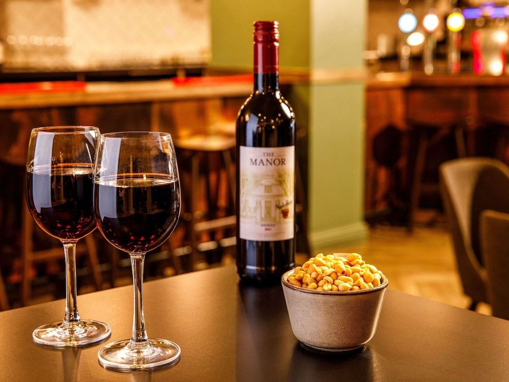 undefined Mercure Cardiff North Hotel 7