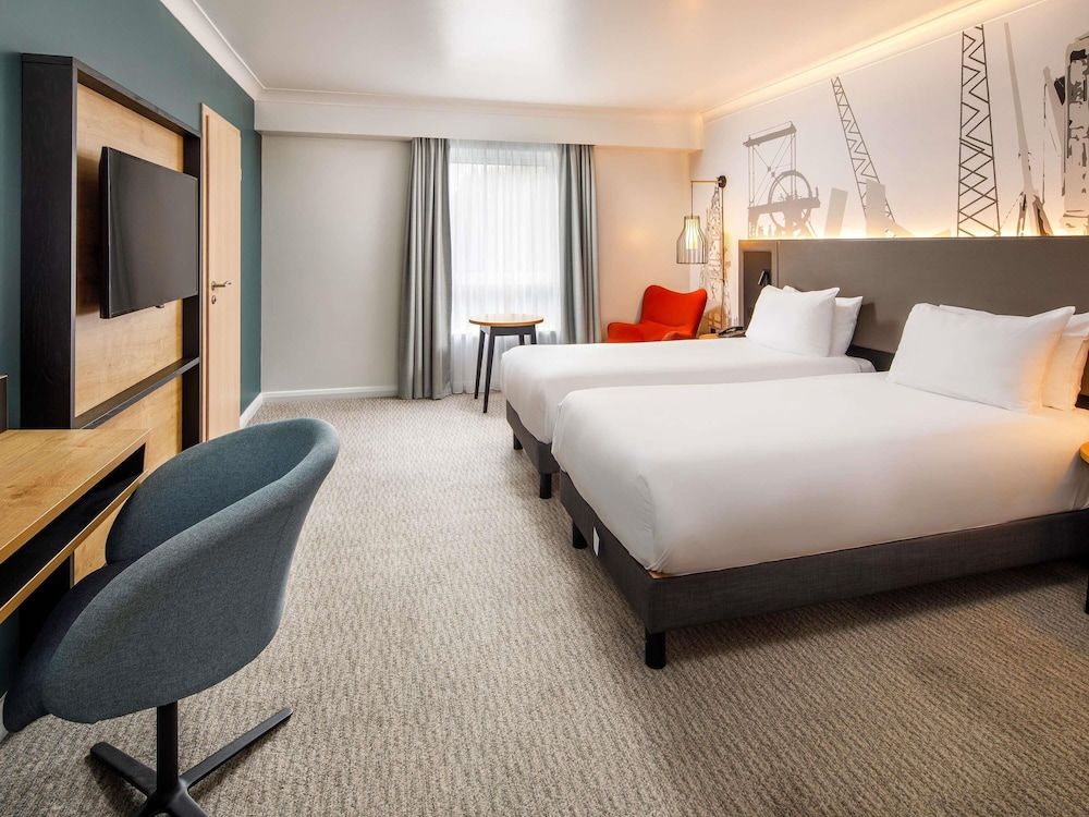 undefined Mercure Cardiff North Hotel 2