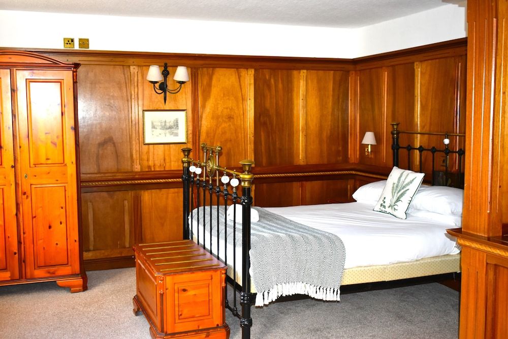 Double Room, 1 Queen Bed