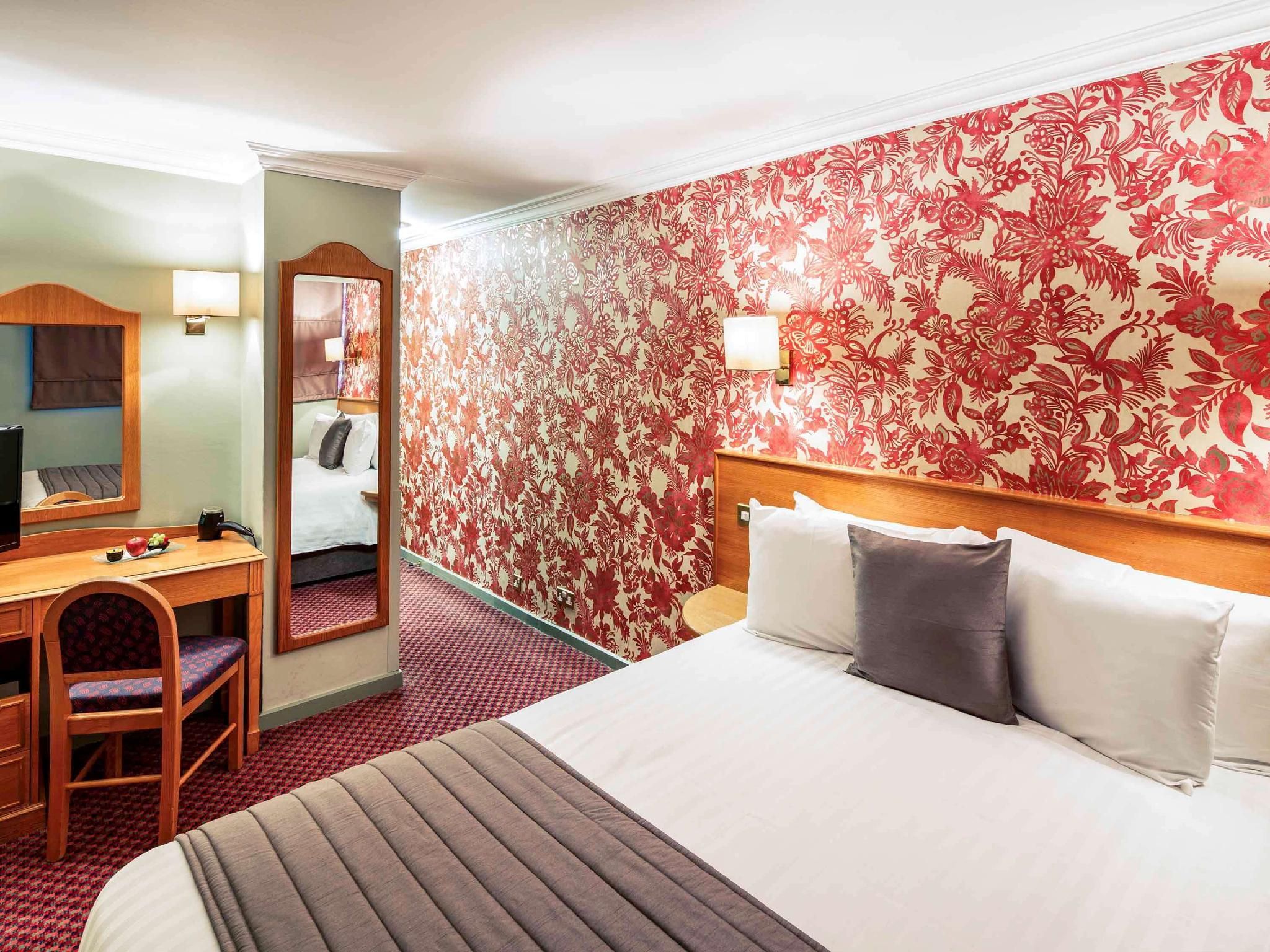Compact Double Room