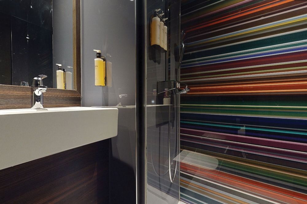 undefined Village Hotel Coventry 9