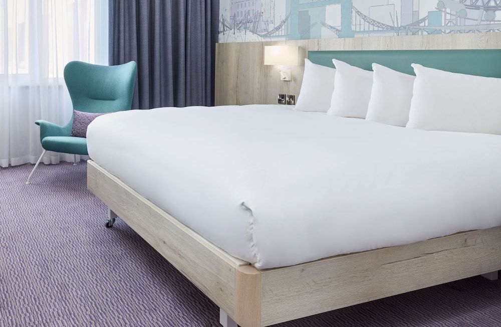 Leonardo Hotel London Croydon Standard Room, 1 King Bed 4