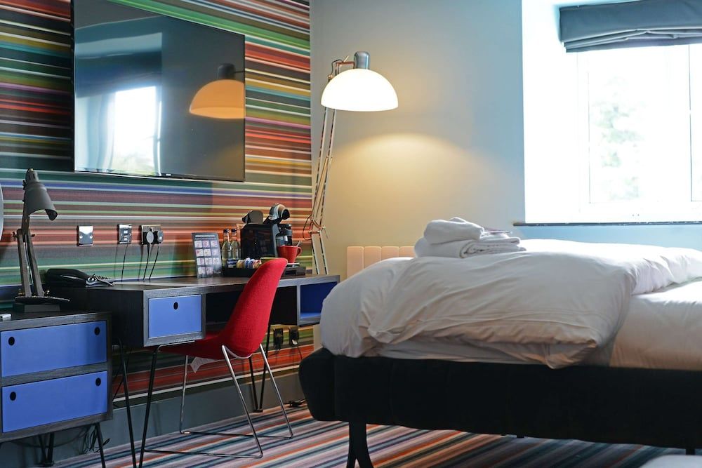 Village Hotel Birmingham Dudley Club Room (FREE Gym & Pool Access) 4