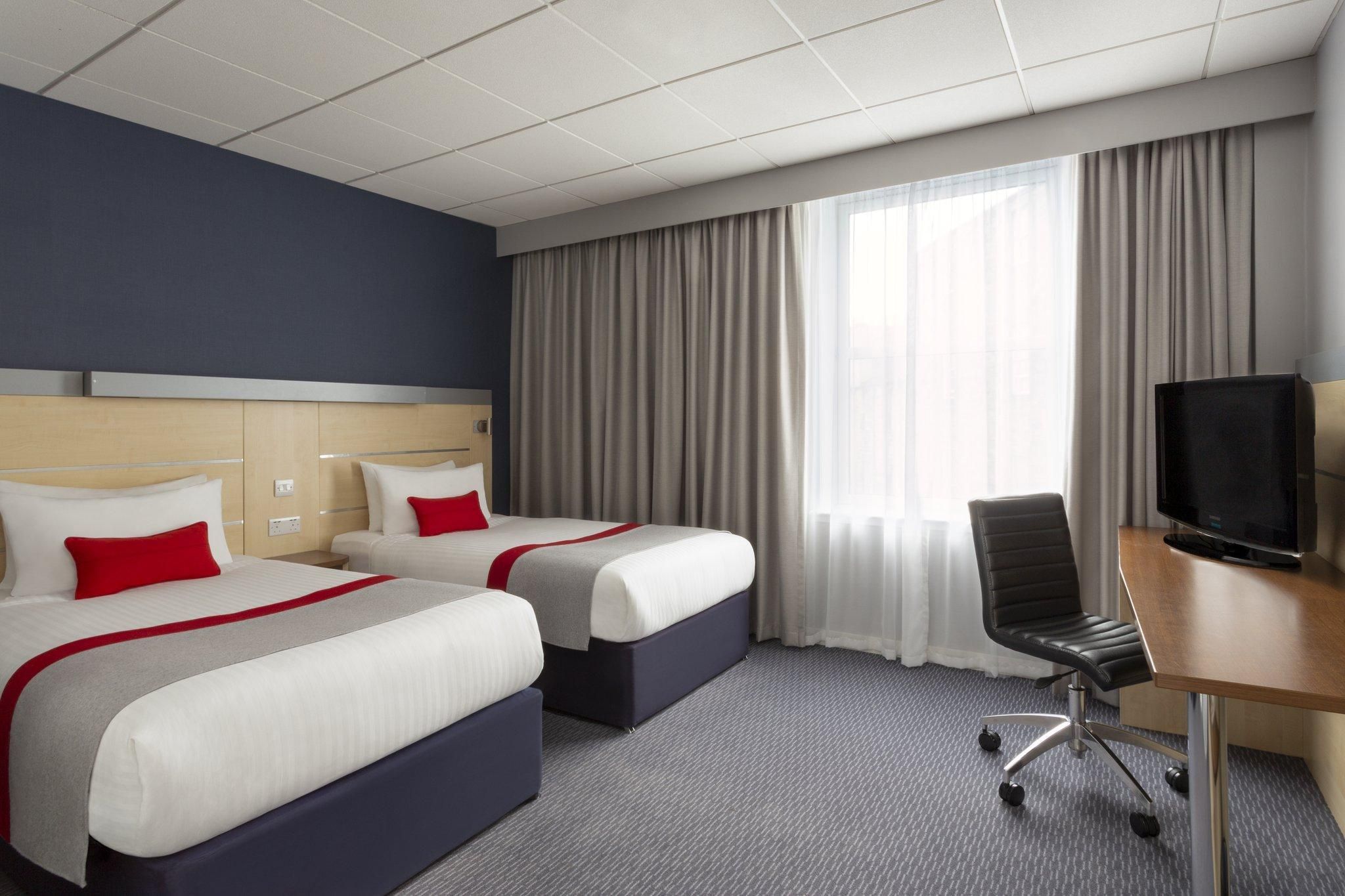 Holiday Inn Express - Edinburgh City Centre by IHG Standard Room with Free Hot Breakfast