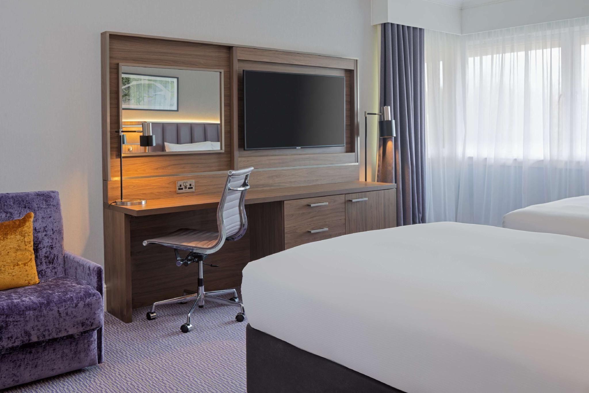 TWO QUEEN BEDS WITH SOFA BED GUEST ROOM