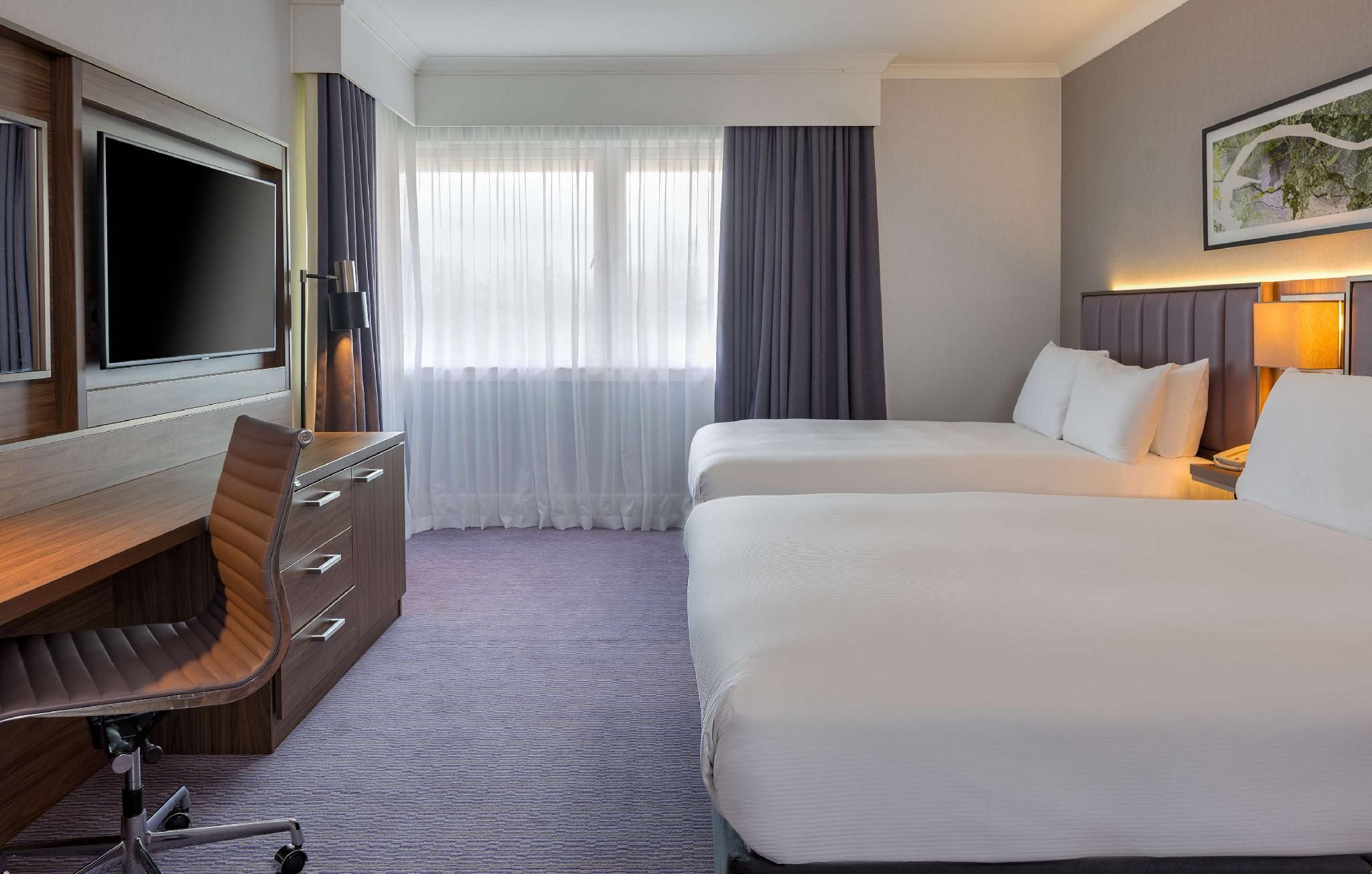 TWO QUEEN BEDS WITH SOFA BED GUEST ROOM