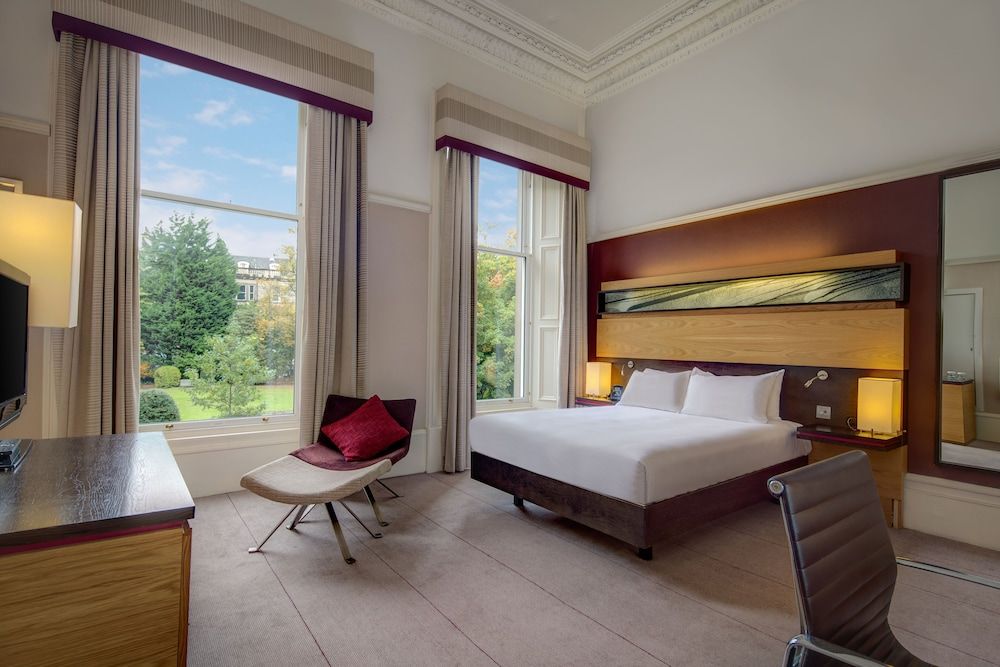 Edinburgh Grosvenor Hotel King Room 3