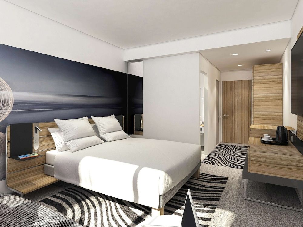 undefined Novotel Edinburgh Centre 4