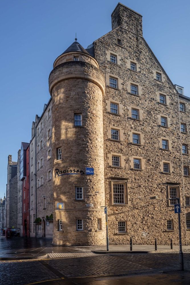 undefined Radisson Blu Hotel, Edinburgh City Centre 3