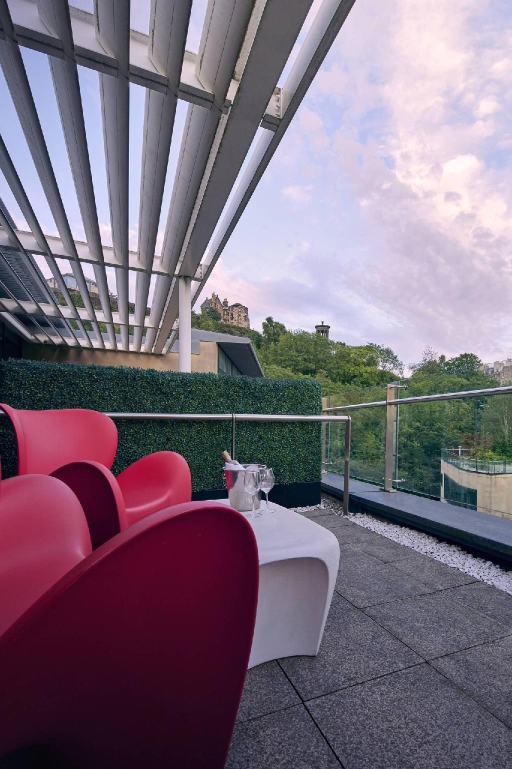 greenside terrace room, guest room, 1 king, terrace level, terrace