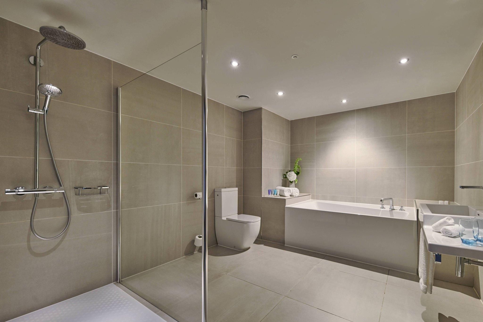 Autograph Room, Larger Guest room, 1 King