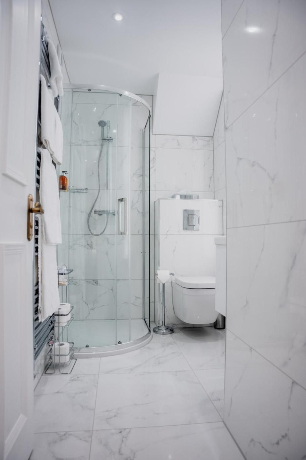 Royal Scots Club at 34A - Annex