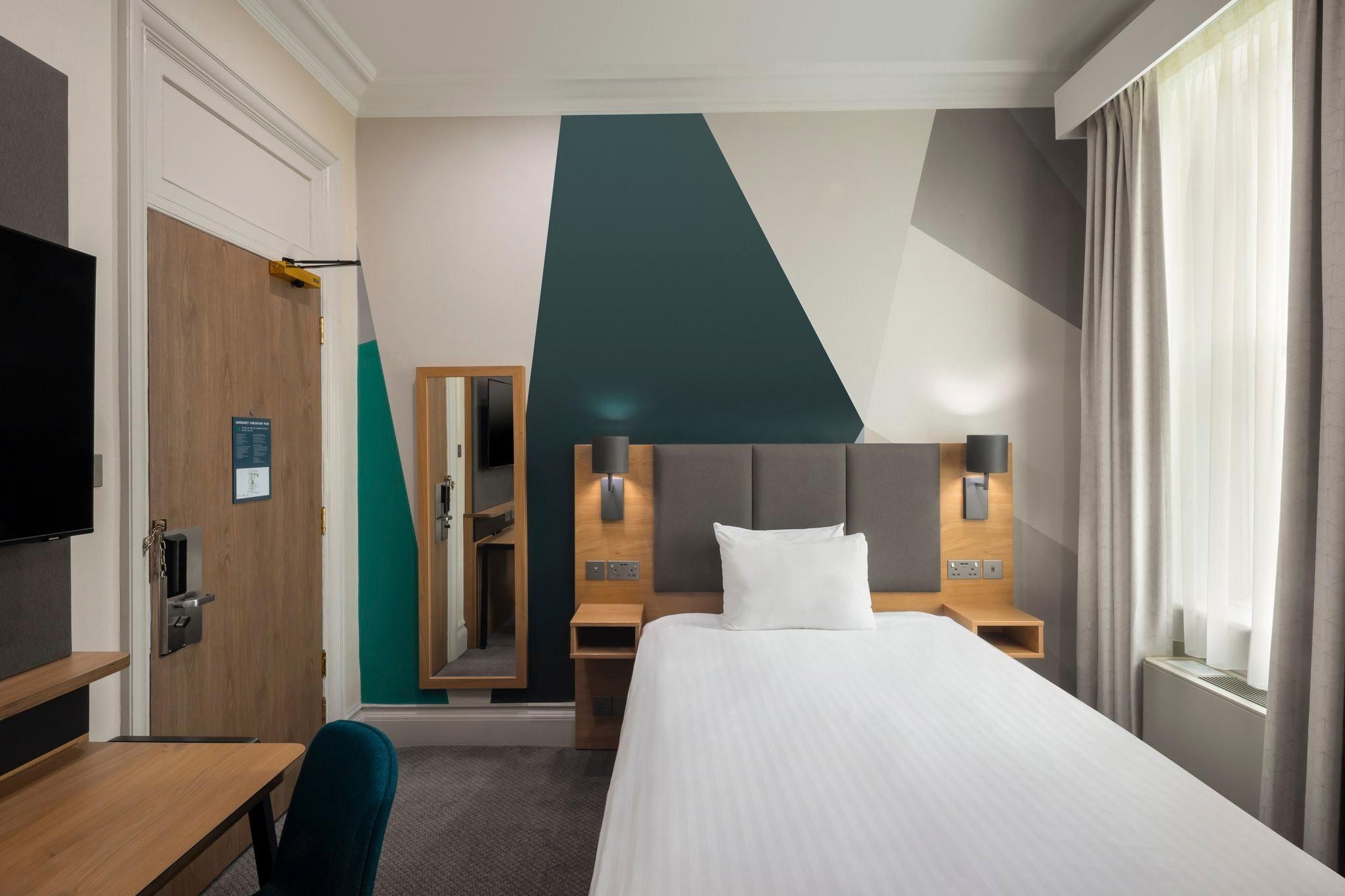 1 Single Bed Standard