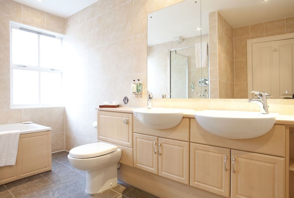 The Lovat, Loch Ness Deluxe Double or Twin Room 4