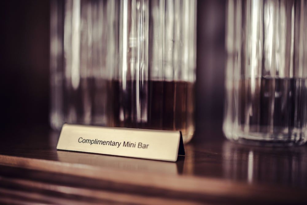 Carlton George Hotel Classic Room with Complimentary Mini-Bar 6