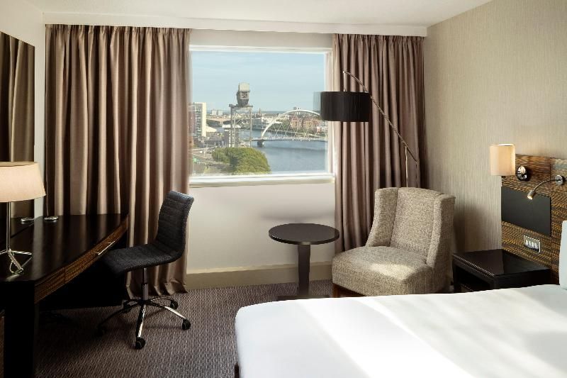 undefined Crowne Plaza Hotel Glasgow by IHG 4