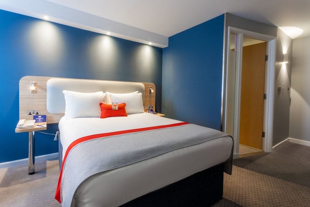 Holiday Inn Express Glasgow - City Ctr Theatreland by IHG Standard Room, 1 Double Bed (with Free Hot Breakfast) 6