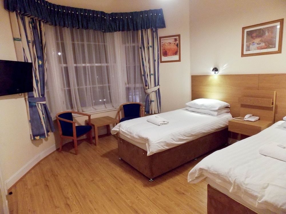 The Victorian House Budget Twin Room, En-Suite 5