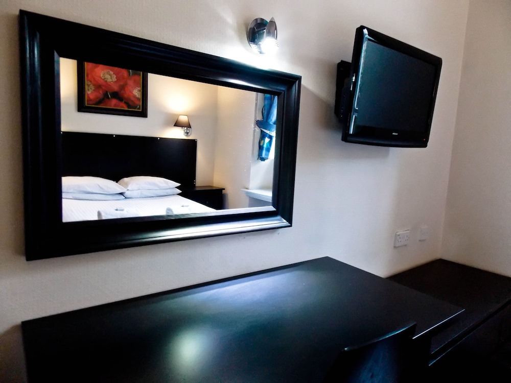 Budget Double Room, En-Suite