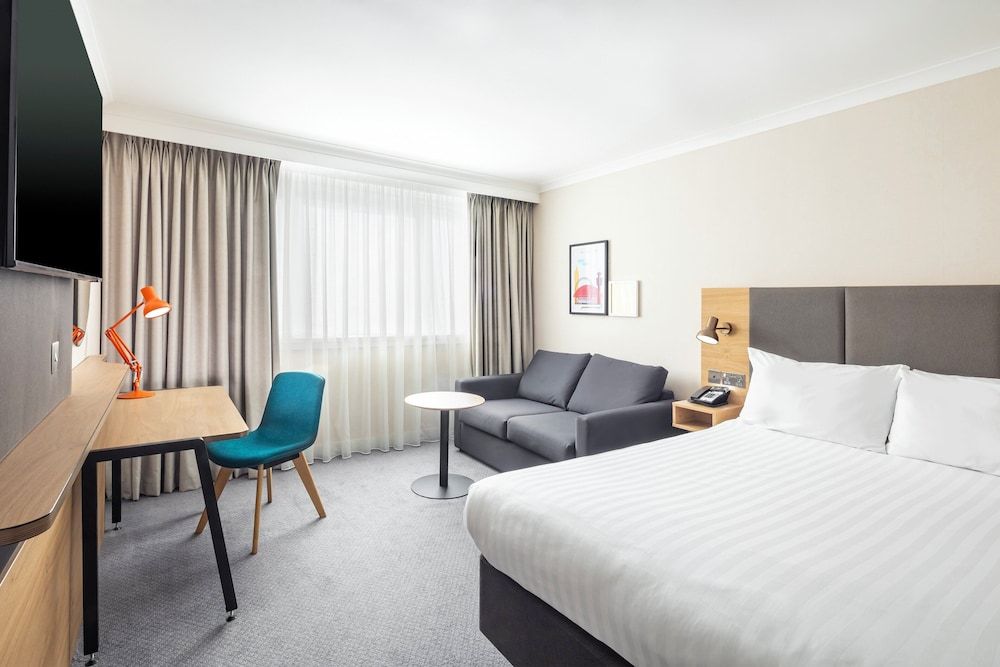 Premium Room, 1 Queen Bed with Sofa bed (Stocked Minibar)