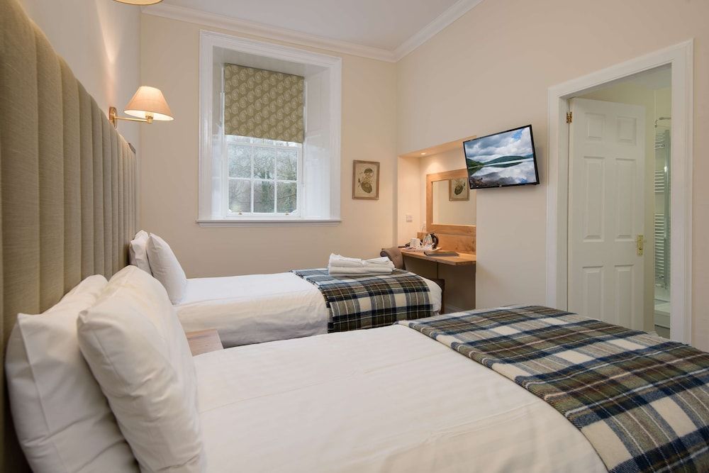 The Inveraray Inn, BW Signature Collection Standard Room, 2 Twin Beds, Non Smoking 4