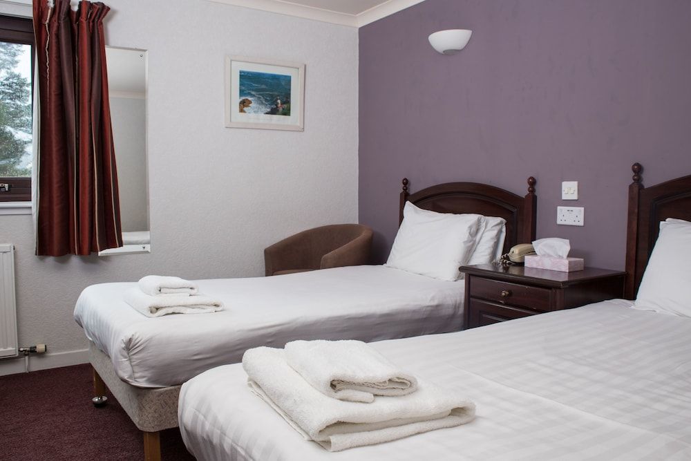 Kyle Hotel Twin Room 2