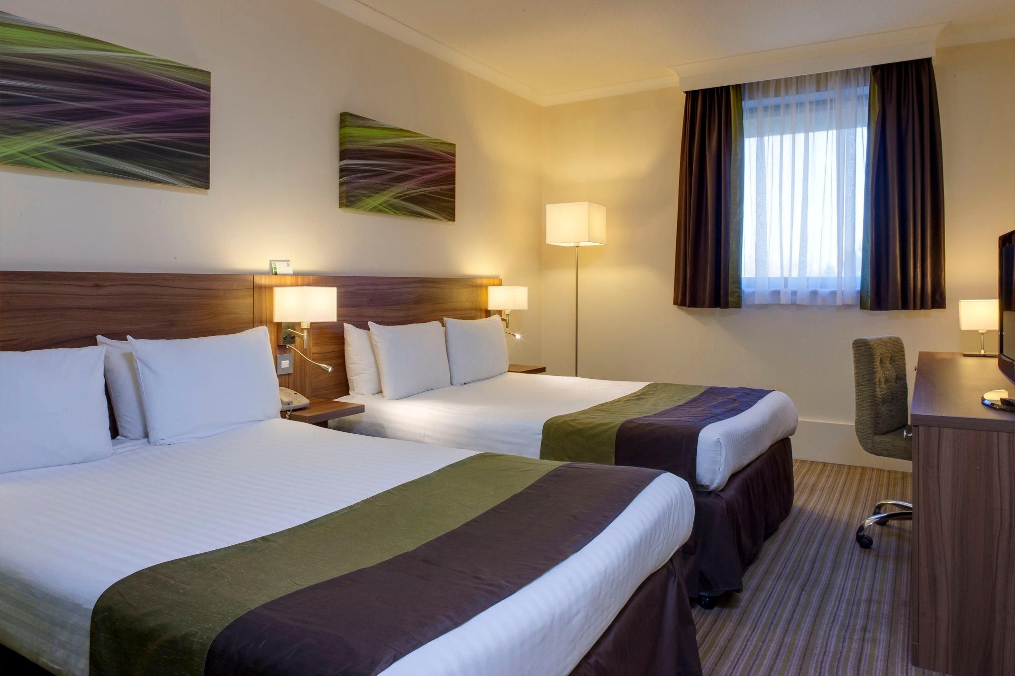 2 Double Beds Standard