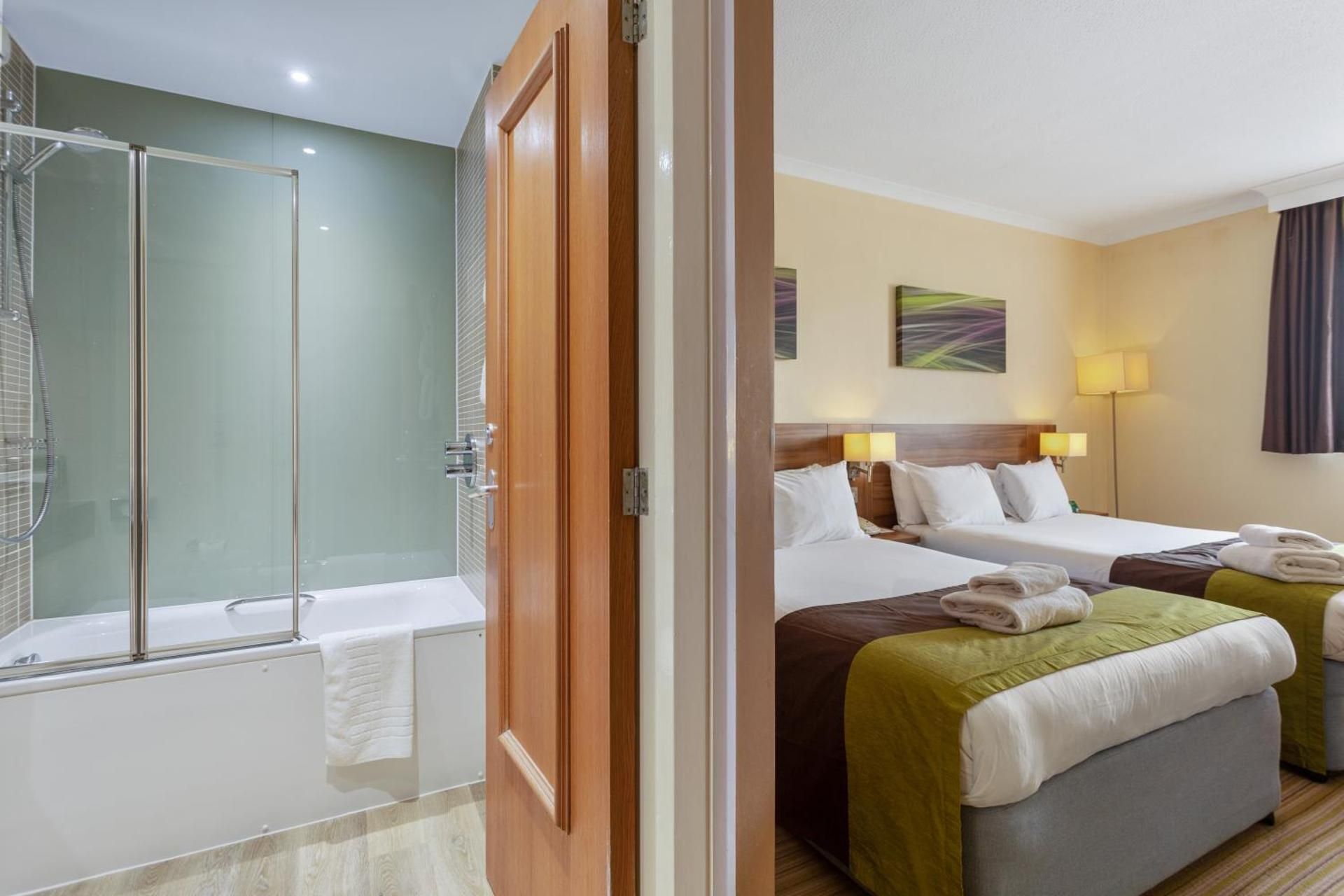 2 Double Beds Standard