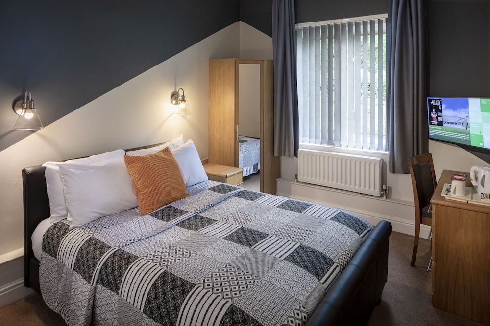 Single Room, 1 Double Bed