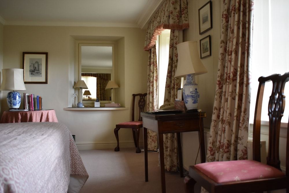 Bodysgallen Hall & Spa Superior Room 3