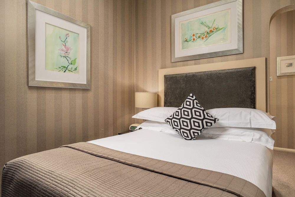 The Beaufort Knightsbridge Standard Double Room