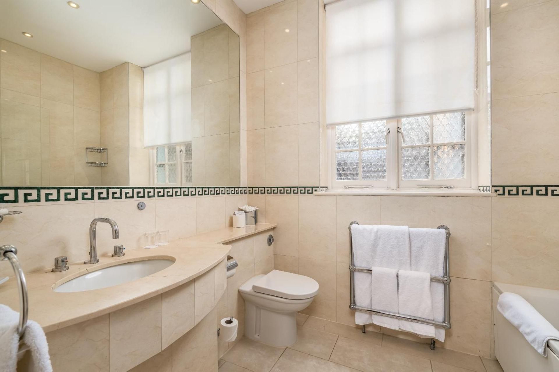 undefined The Beaufort Knightsbridge 8