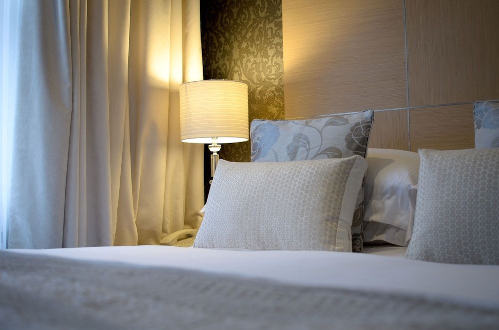 The Beaufort Knightsbridge Standard Double Room 5