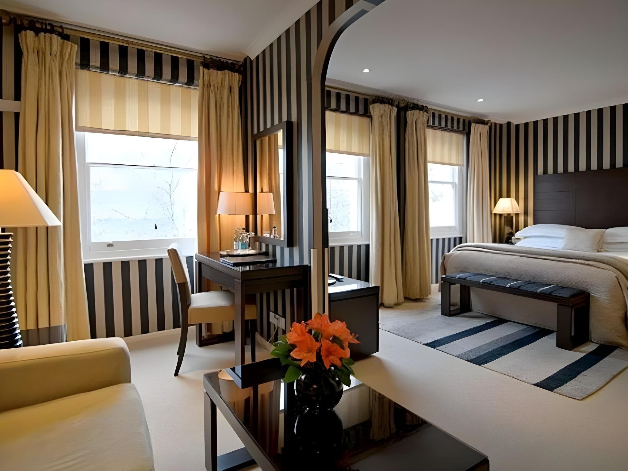 The Beaufort Knightsbridge Standard Double