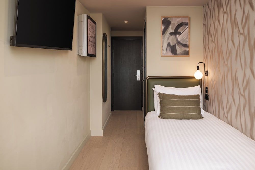 undefined Central Park Hotel