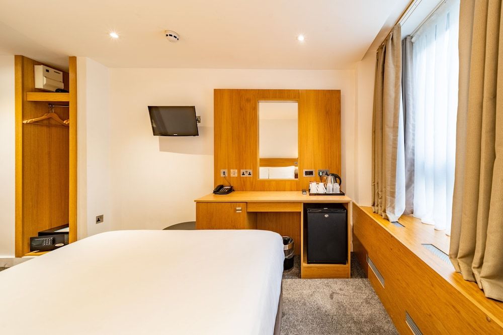 Original Double Room (Mezzanine, Ground and lower levels)