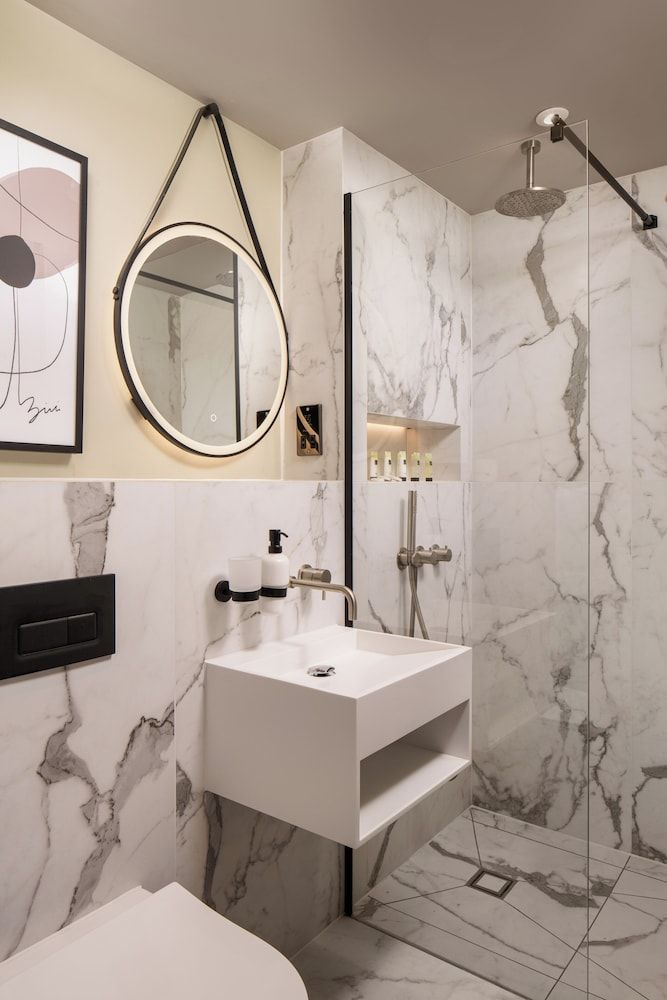 undefined Central Park Hotel 9