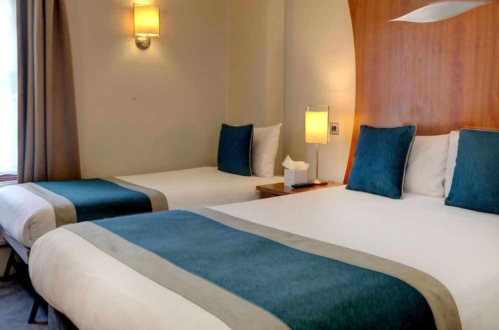undefined Corus Hyde Park Hotel 4