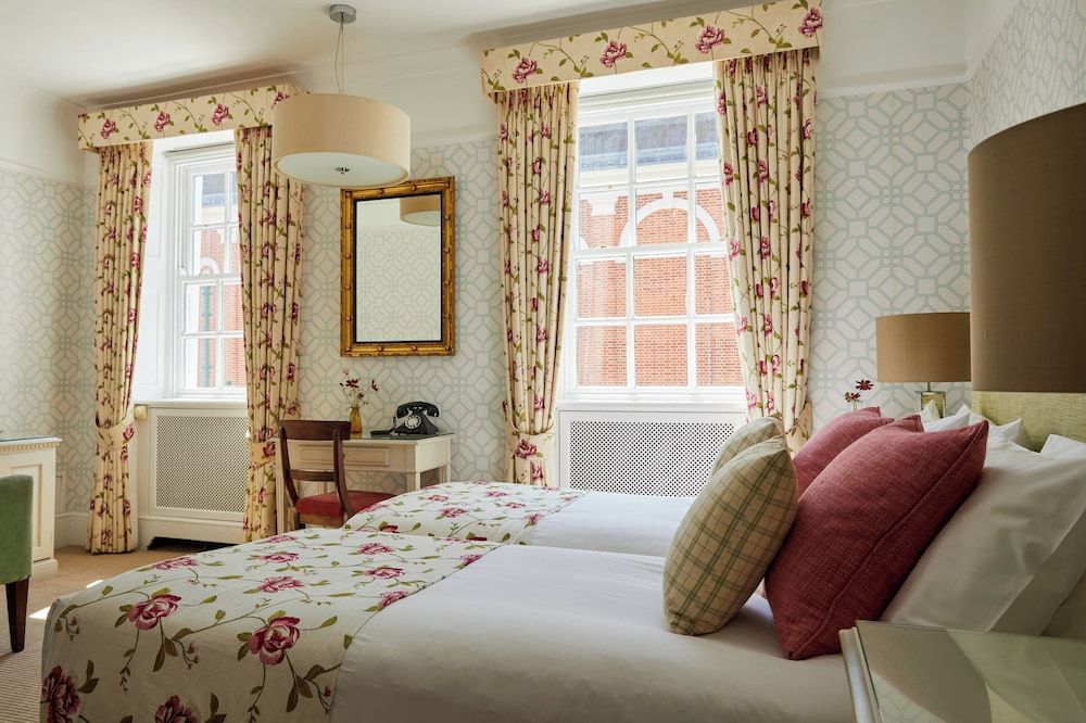 undefined Durrants Hotel 10