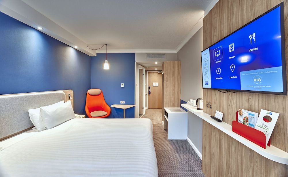 undefined Holiday Inn Express London - Stratford by IHG 2