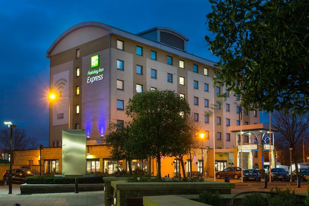 undefined Holiday Inn Express London Wandsworth by IHG 3