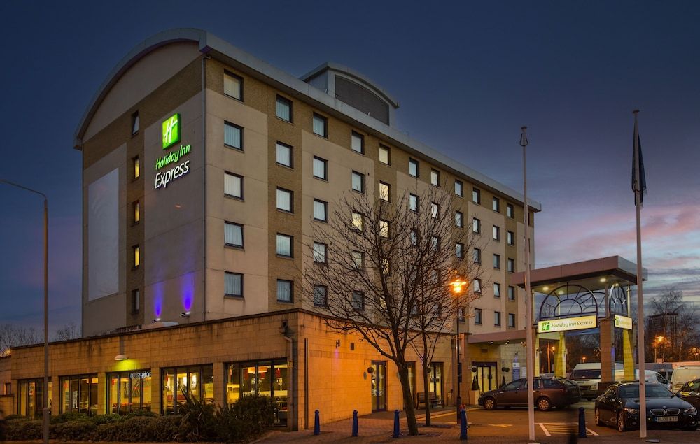 undefined Holiday Inn Express London Wandsworth by IHG 9