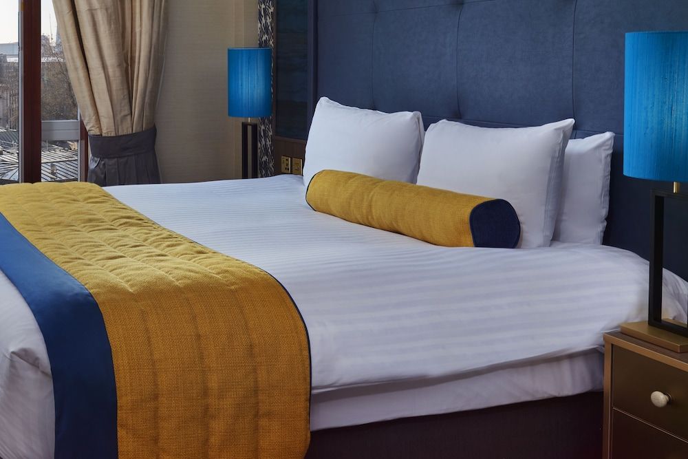 Leonardo Royal Hotel London City - Tower of London Superior Double Room