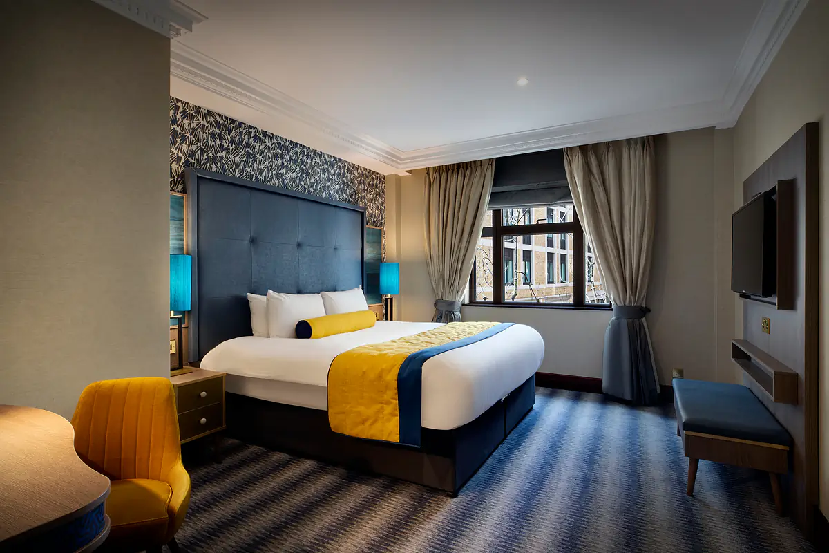 Leonardo Royal Hotel London City - Tower of London Superior Double Room 2