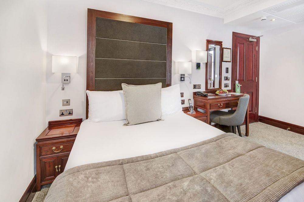 undefined Gem Fitzrovia Hotel 10