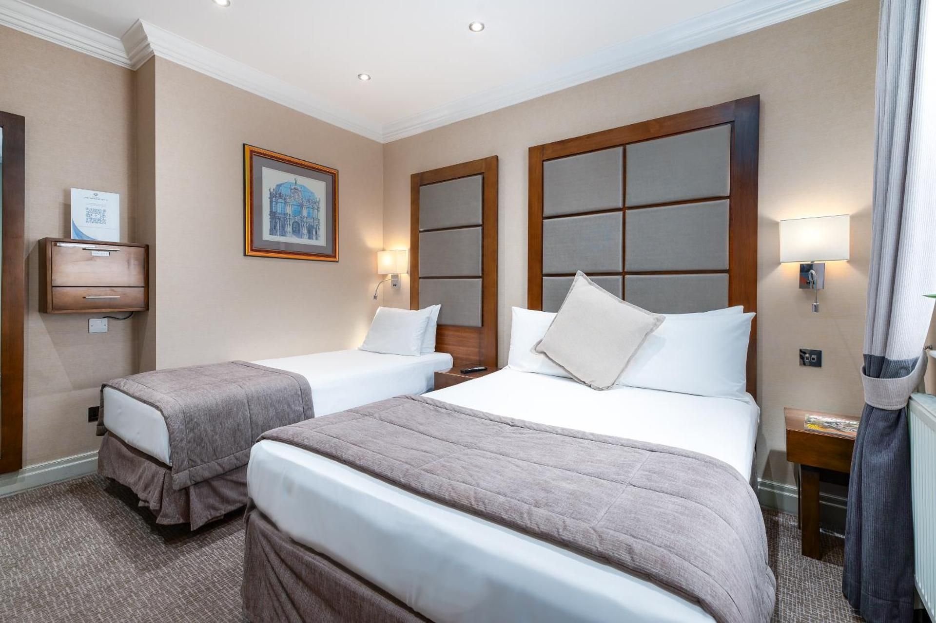 Comfort Triple Room
